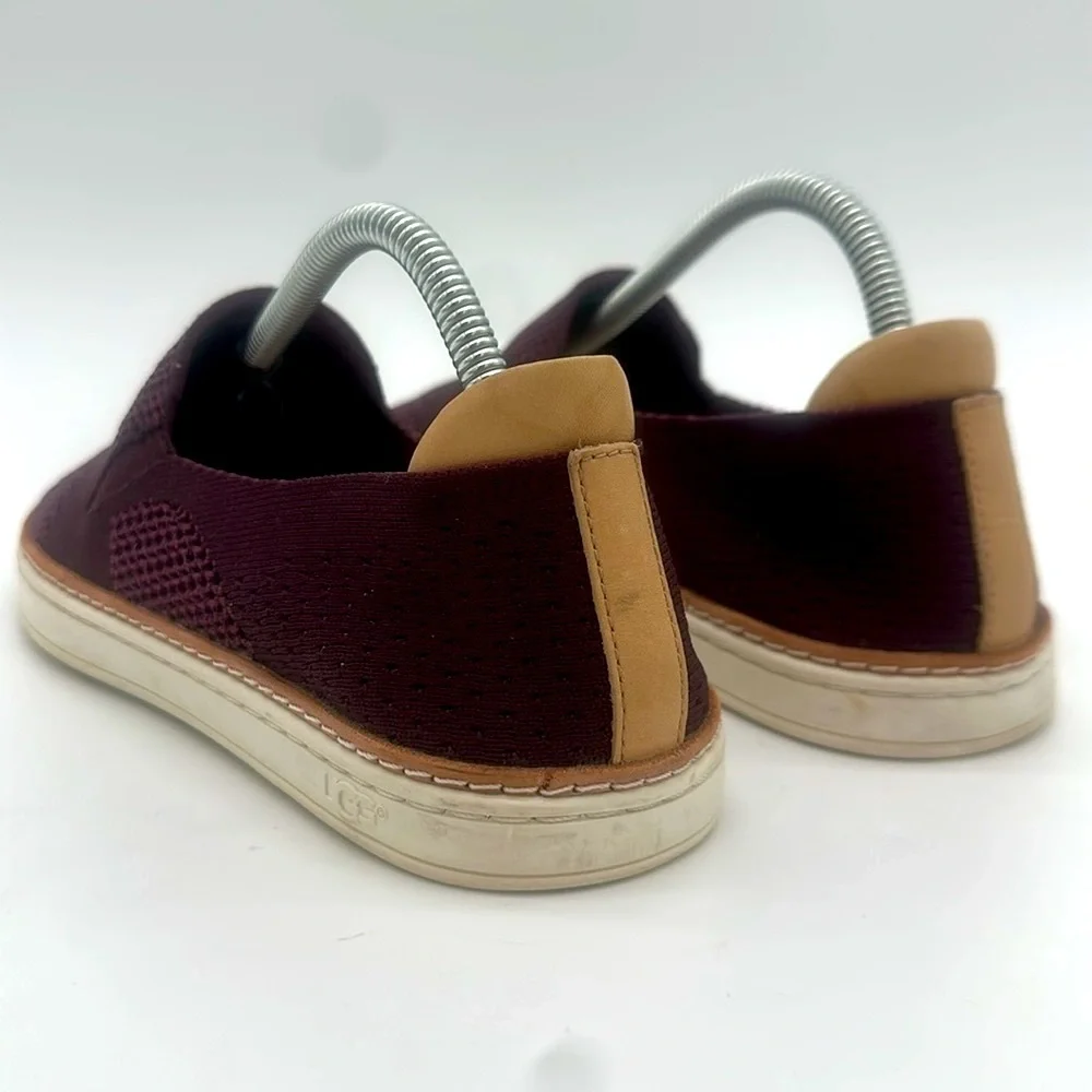 UGG SAMMY PORT STRETCH KNIT / LEATHER SLIP-ON SNEAKERS, WOMEN US 9.5